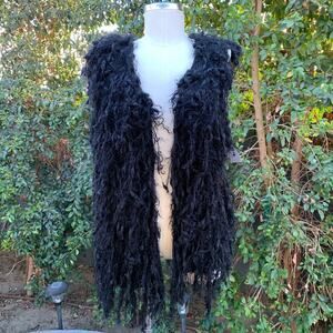 NWT Selfie Couture by Trendology Fuzzy Vest